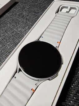Samsung Galaxy Watch S7 44mm bílé se zárukou - 3