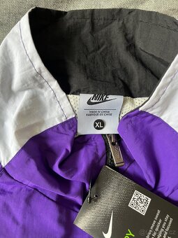 Fialová větrovka Nike Windbreaker - 3