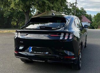 Prodám Ford Mustang Mach-E - 3