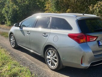 Toyota Auris - 3