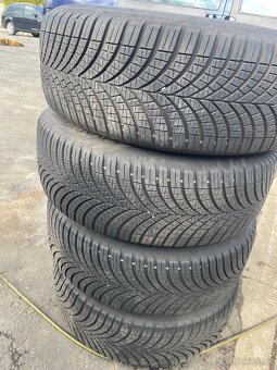 Pneu 235 /60 r18 celoroční Goodyear - 3
