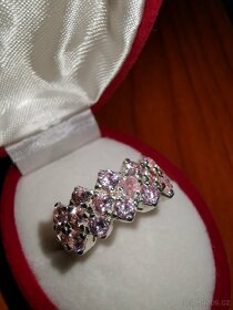 Dámský prsten s růžovými zirkony - 3