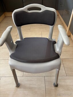 Sprochová a Toaletní židle - 3