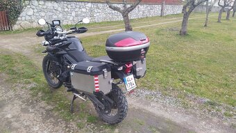 Triumph Tiger 800 XC, r.v.2011 - 3