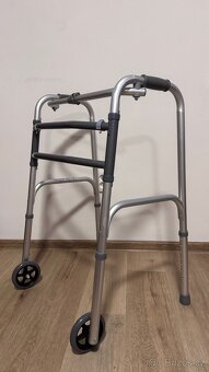 Chodítko pro důchodce - 3