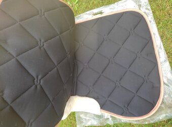 Béžová skoková dečka s beránkem - 3