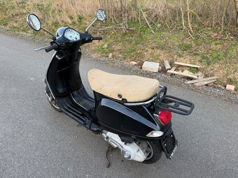 Vespa LX-125 - 3