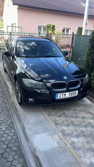 BMW 318d rok 2010 - 3