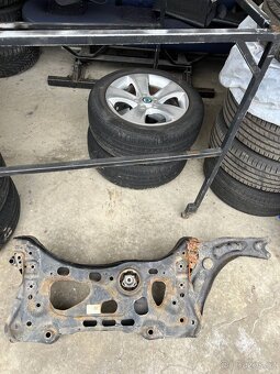 Přední napravnice vw golf 7 2014 rok - 3