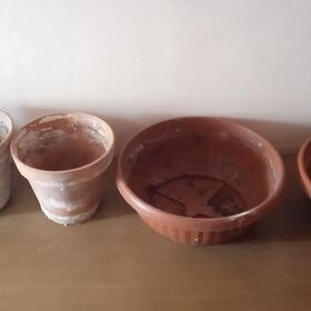 květináče z  keramiky, plast - 3