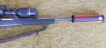 Opakovací kulovnice s tlumičem r. 8x57 IS - 3