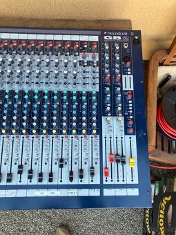 Mixážní pult Soundcraft GB2-16CH - 3