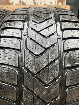 4ks 235/35/19 Pirelli Sottorezo/2016/91V/zimní 5.5m - 3