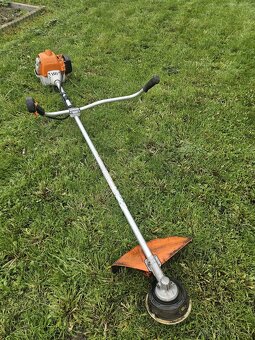 Stihl FS 235 Křovinořez - 3