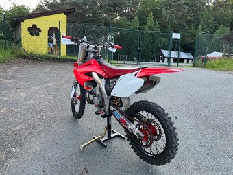 Honda CR250 - 3