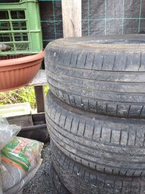 Pneu Duster 215/65 r16 - 3