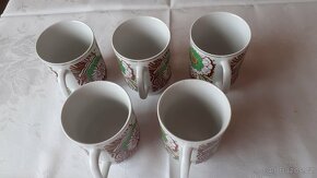 Staré snídaňové hrnky - 3