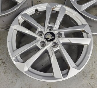 Originál 17" Audi A3 VW Škoda 5x112 - 3