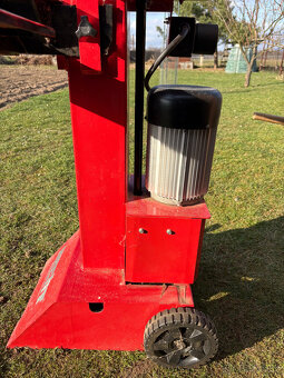 Štípačka na dřevo HECHT 6810 - 3