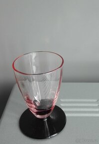Prodám starožitné skleničky - štamprlata - 3