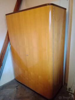 Starožitné skříně - 3