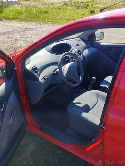Toyota Yaris 1.0 - 3