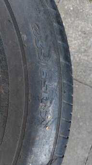 AVON 235/65 R17 - 3