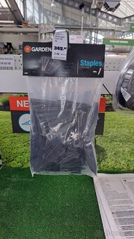 Kolíky pro obvodový drát na robotickou sekačkou - 3