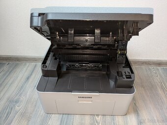 Samsung Xpress M2070W - 3