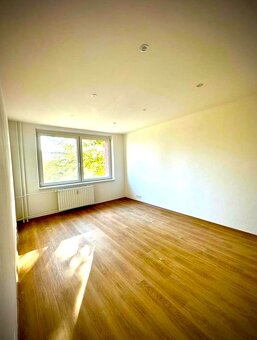 Pronájem bytu 1+1 37 m² Ostrava - Poruba - 3
