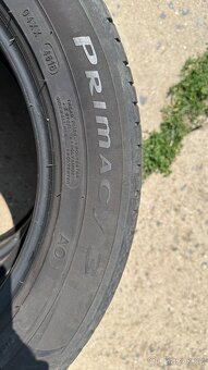 Prodám 2x letní pneu Michelin Primacy 3 215/55 R17 94W - 3