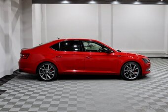 Škoda Superb 3 Liftback 2.0TSI 162kW DSG SportLine - 3