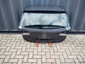 Volkswagen Passat B8 lift - dveře v barvě LR7H - 3