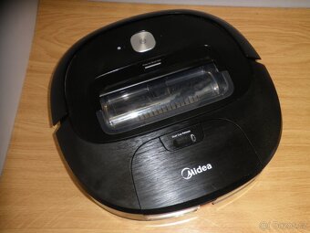 Robotický vysavač Midea - 3