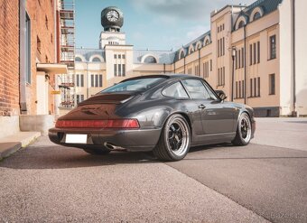 Porsche 911 Carrera 2 (964), r. v. 1992 – 250 koní - 3