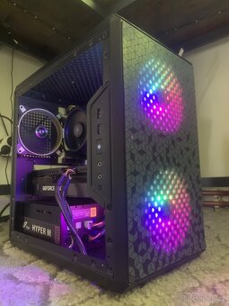 Herní Pc + Monitor | RTX 3070, Ryzen 7 - 3