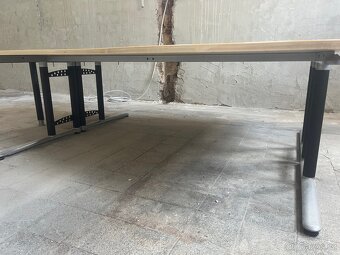 Kancelářský stůl - 3