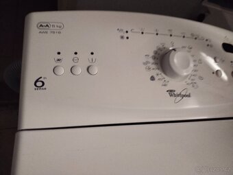 Prodám plně funkční dig.pračku zn.WHIRLPOOL-5 kg-A+++DOVEZU- - 3