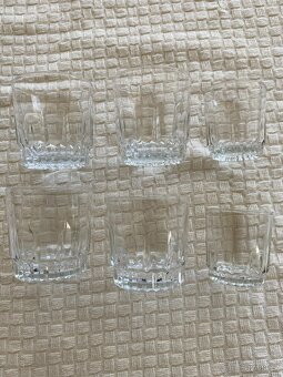 Skleničky z presovaného skla - 3