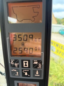 Sklízecí mlátička Case 2388  rok výroby 2003,  Lokalita: 57- - 3