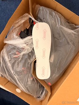 Lyžařské boty Atomic 130, 27-27,5 - 3