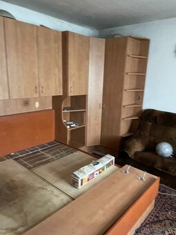 Stěna do ložnice za odvoz - 3