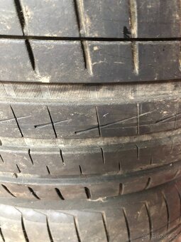 Jeep Grand Cherokee  255/45 ZR20 - 3