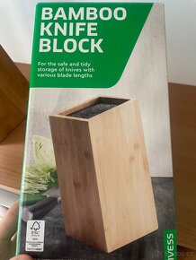 Blok na nože nepoužitý - 3
