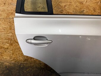 ZADNÍ PRAVÉ DVEŘE BMWX3 E83 TITANSILBER METALLIC - 3