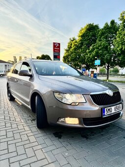 Škoda Superb 2 2.0 TDI 103 kw 6 kvalt rv. 2010 - 3