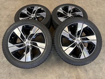 Zimni sada Volvo V60CC 215/55 R18 Nokian - 3