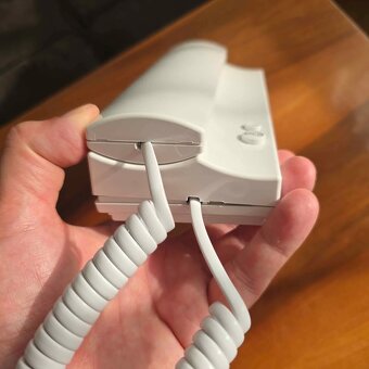 Domovní telefon TESLA ELEGANT s bzučákem bílý 4FP 211 01.201 - 3
