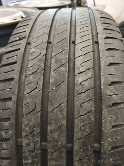 Barum Bravuris 225/40 R18 92Y - 3