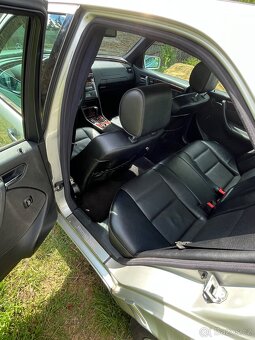 Mercedes-Benz w202 c240 V6 125kw ročník 2000 - 3
